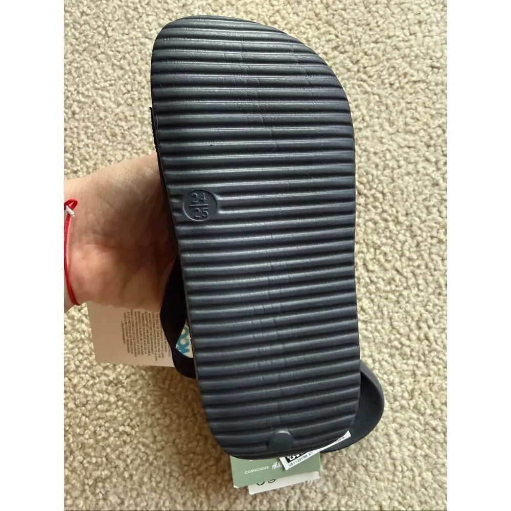 H&M boys sandals size 7.5-8.5 brand new